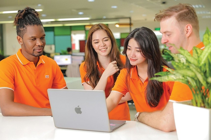 FPT: Tia nắng giữa mùa đông lạnh