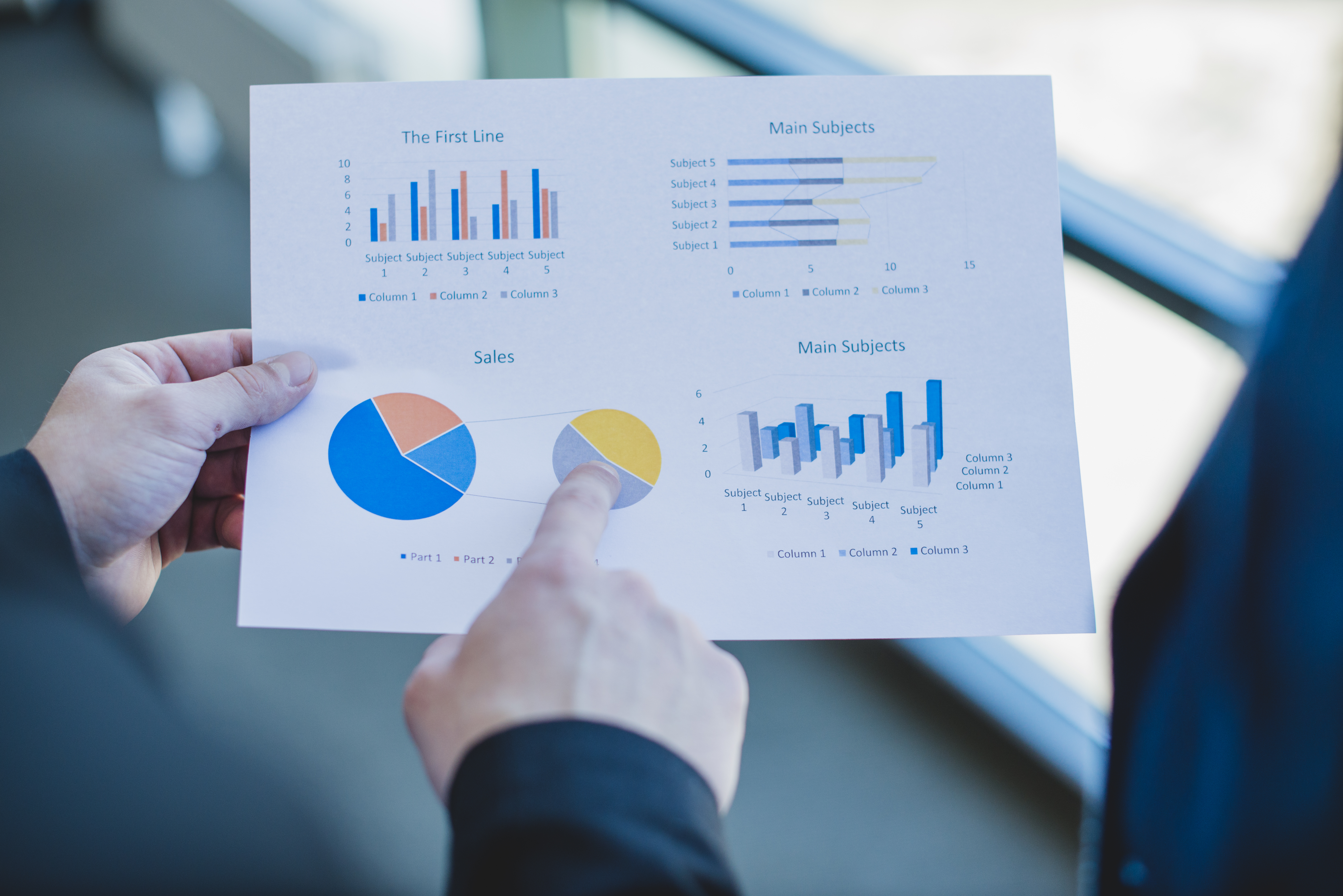 Báo cáo thường niên - Hero background